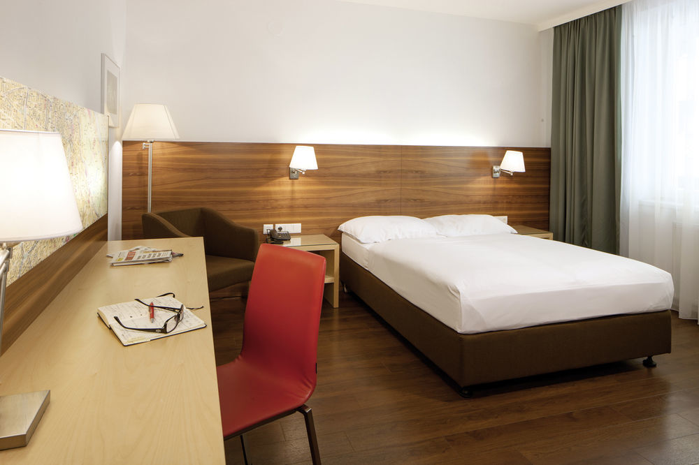 Austria Trend Hotel Beim Theresianum Wien Luaran gambar