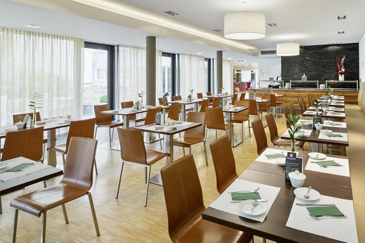 Austria Trend Hotel Beim Theresianum Wien Luaran gambar